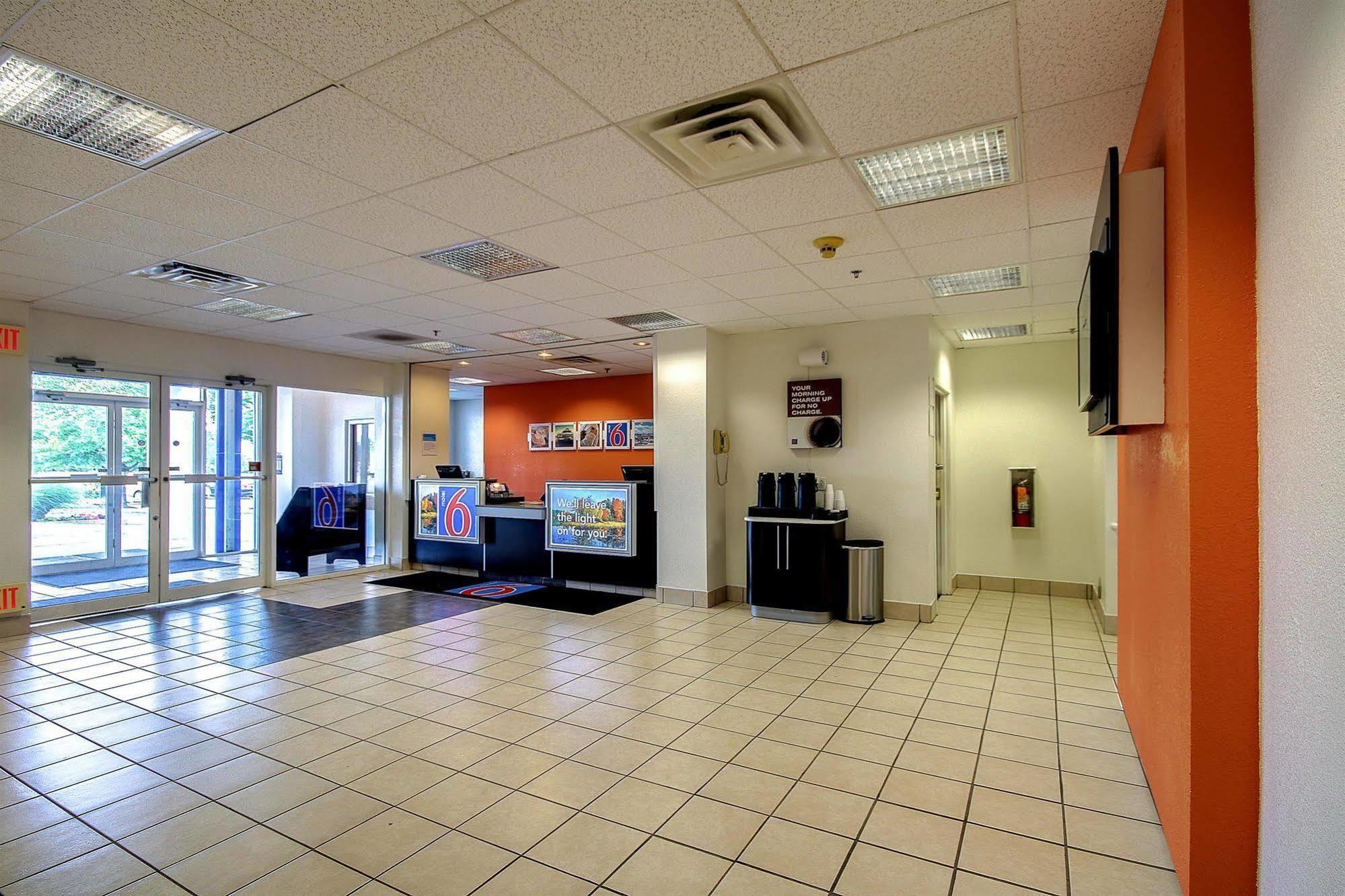 6 Pa Hotel 4*