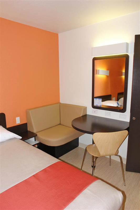 6 Pa Hotel
